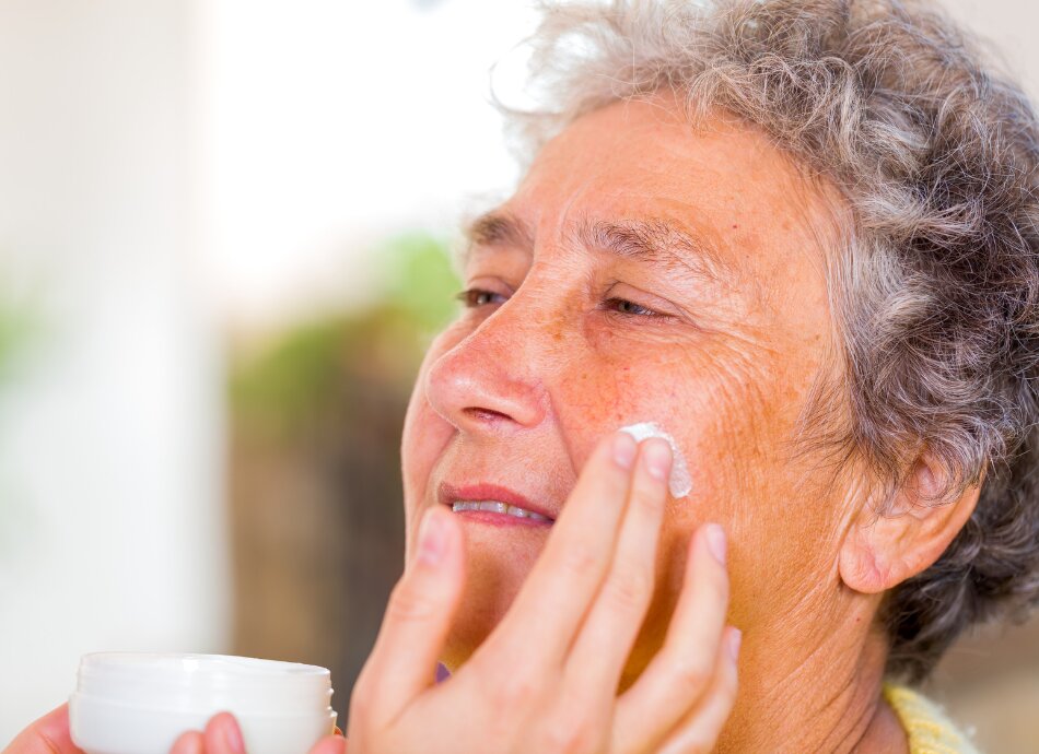 Moisturiser for older womans face canva 950x690